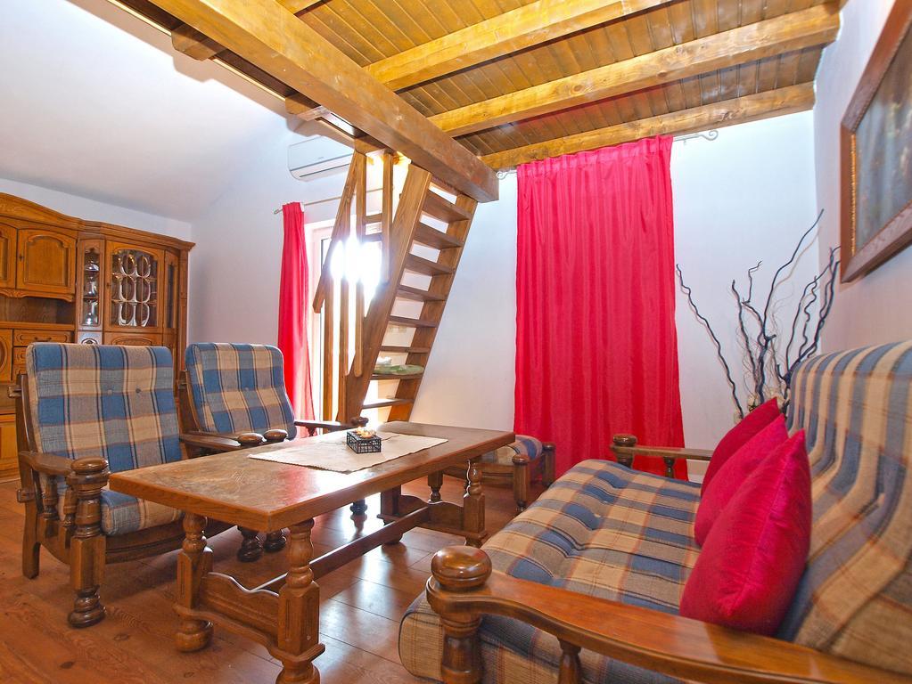 Apartments Anto 1296 풀라 외부 사진